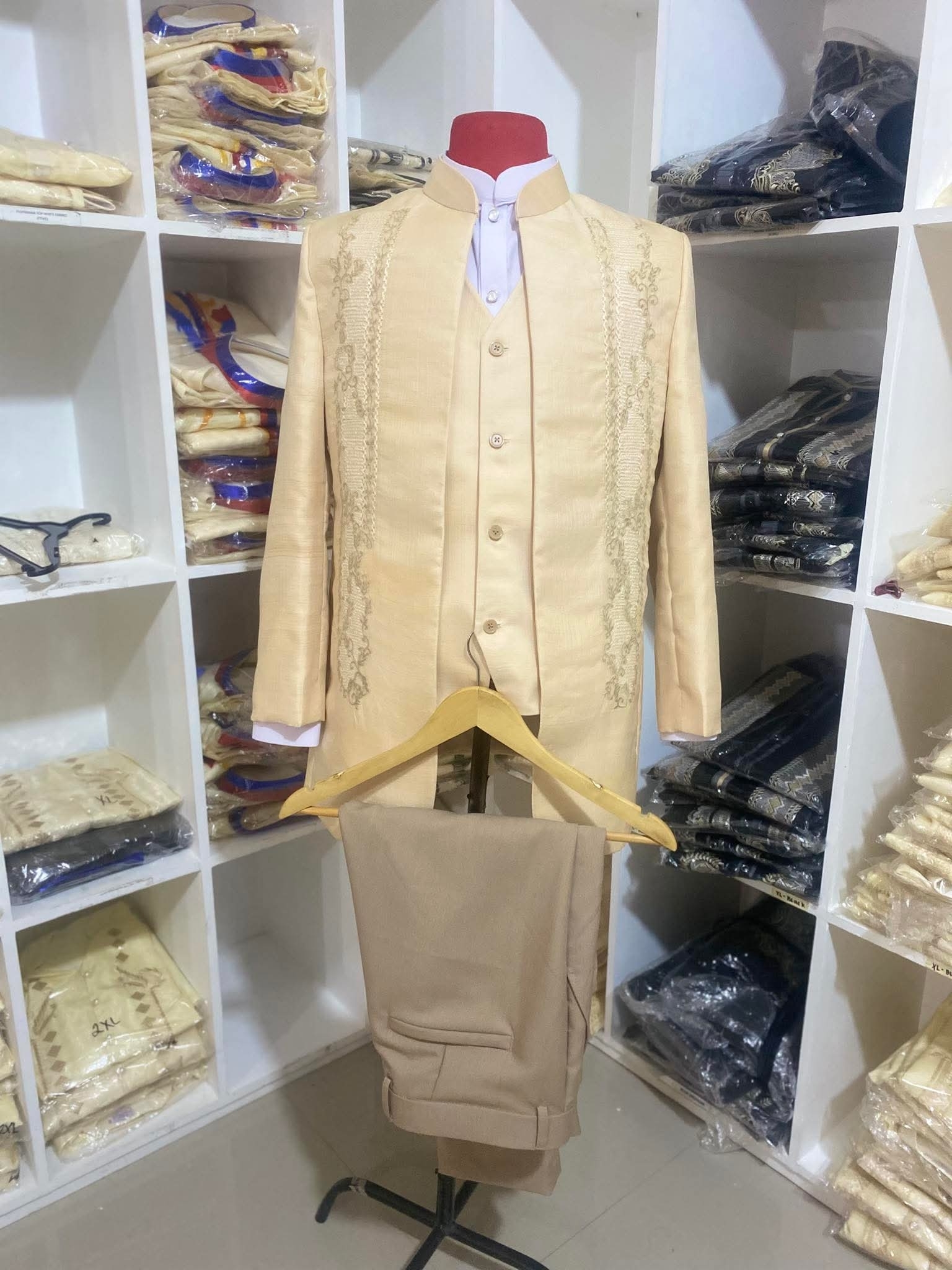 Men's Wedding Attire/ 4pc Coat,Vest,White Longsleeve & Pants/Barong Tagalog